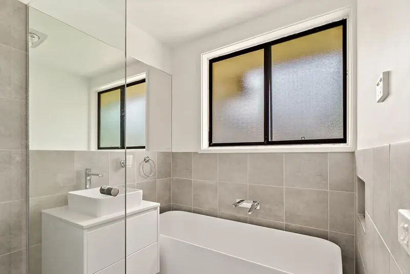 54 Castley Circuit, Kambah, photo 7