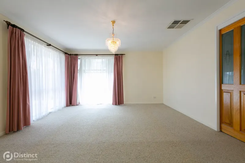 30 Robson Street, Garran, photo 5