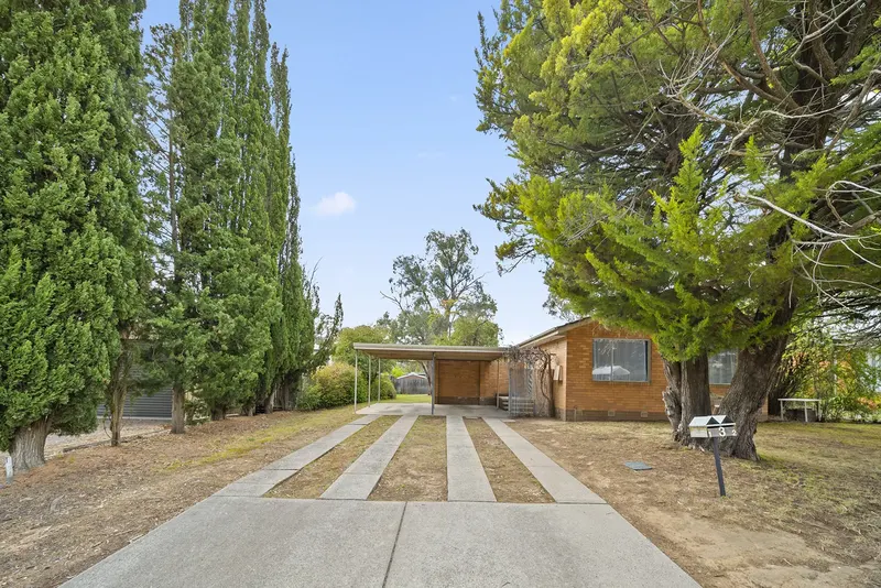 2/3 Carron Street, Page, photo 13
