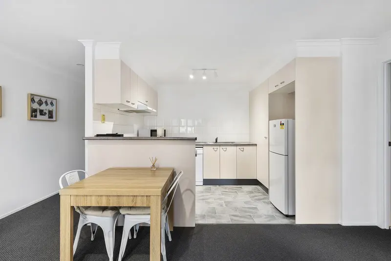 97/10 Eyre Street, Griffith, photo 6