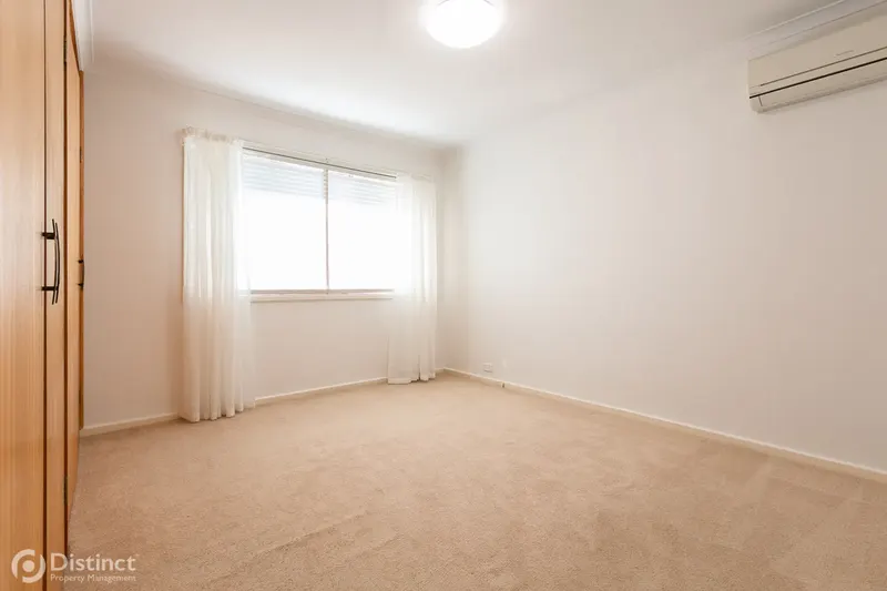 28 Wirraway Crescent, Scullin, photo 8