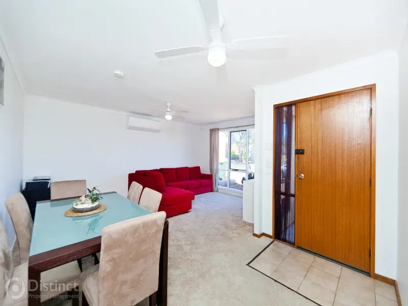 16 Werriwa Crescent, Isabella Plains, photo 4