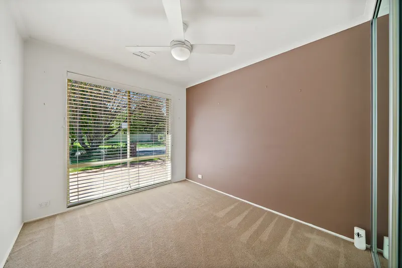12 Arakoon Crescent, Isabella Plains ACT 2905, photo 13
