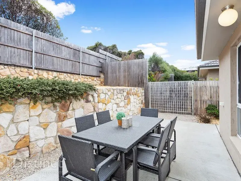 9 Helen Turner Street, Gungahlin, photo 13