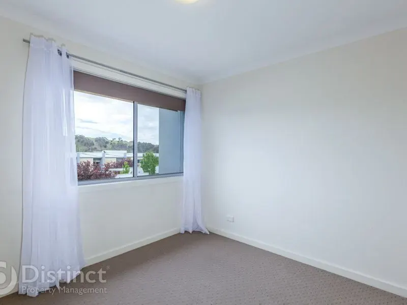 16 Parilla Street, Crace, photo 9