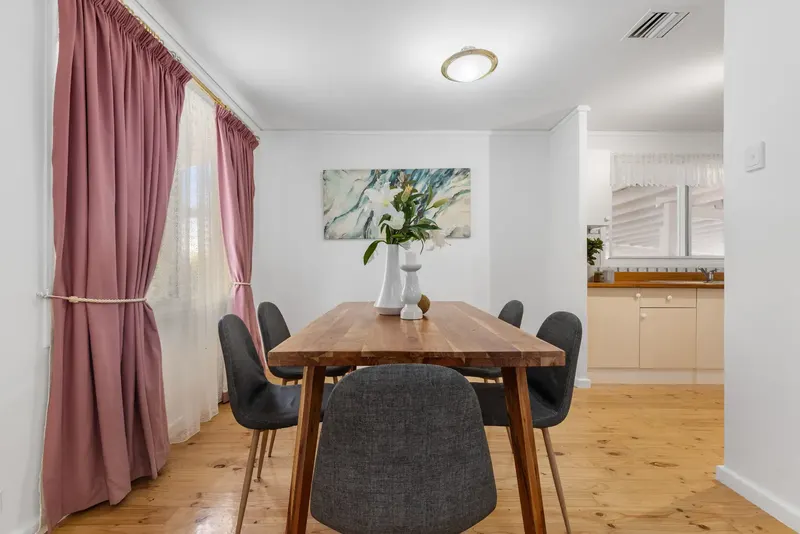 15 Allwood Street, Chifley ACT 2606, photo 4