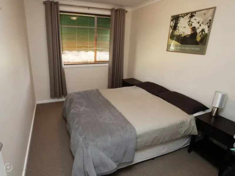 35 Kalgoorlie Crescent, Fisher, photo 7