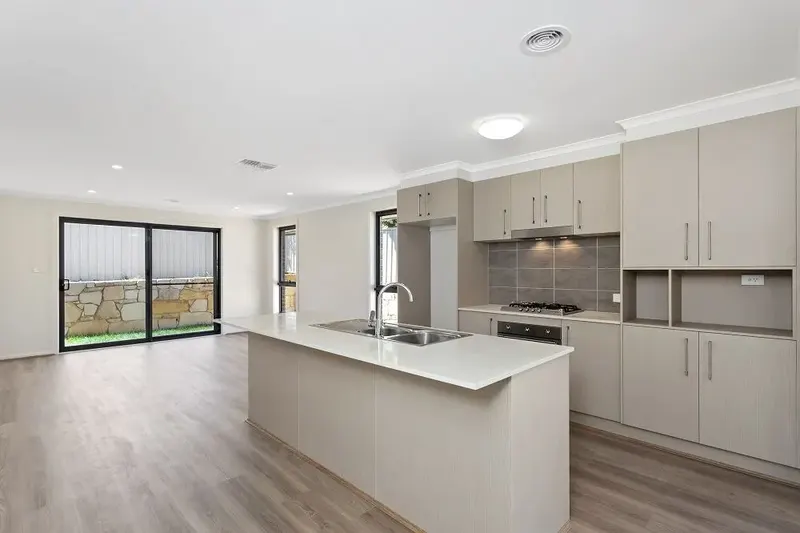 2/21 Clermont Street, Fisher, photo 3