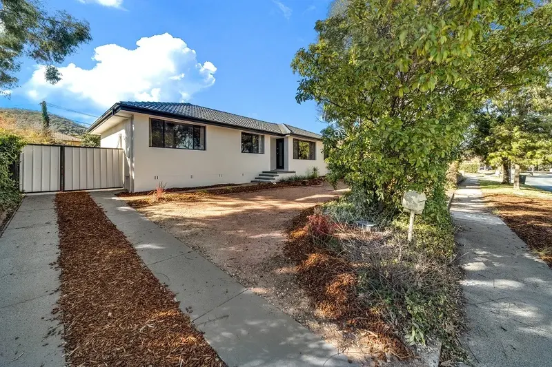 81 Summerland Circuit, Kambah ACT 2902, photo 9