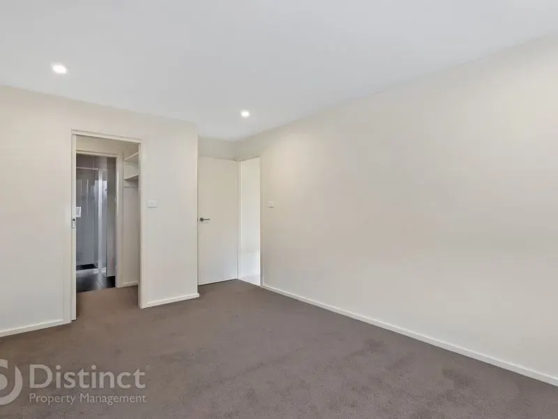 26 Gudamang Street, Ngunnawal, photo 8
